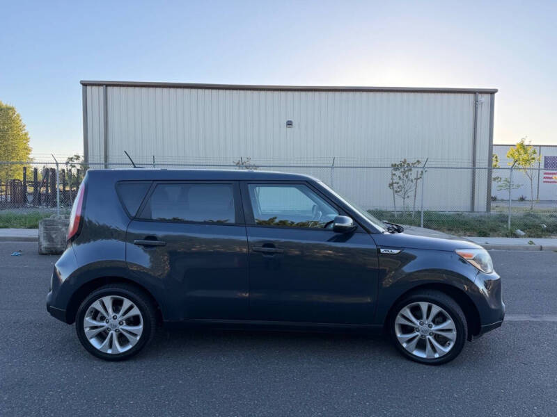 2014 Kia Soul +