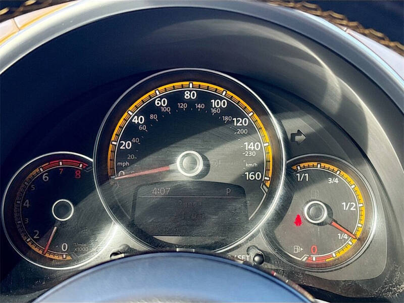 2017 Volkswagen Beetle 1.8T Dune