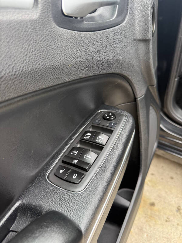 2012 Chrysler 300 Limited