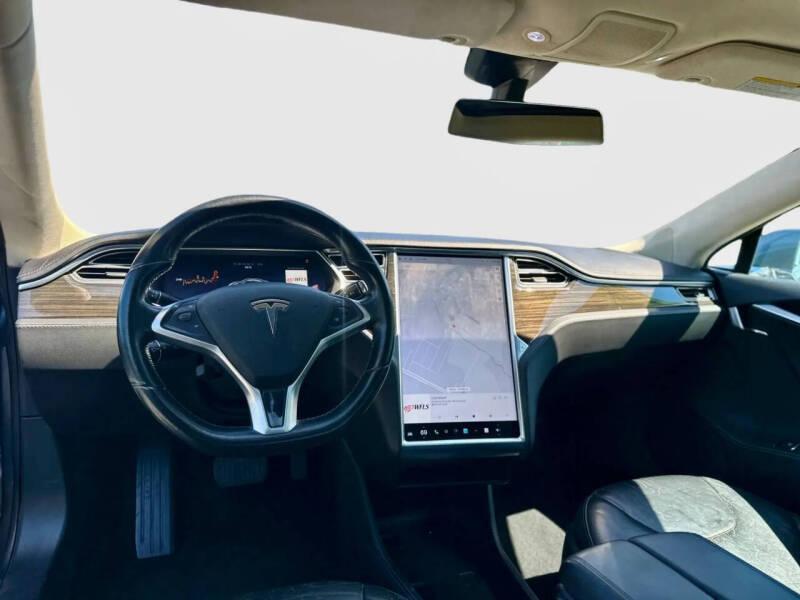 2014 Tesla Model S