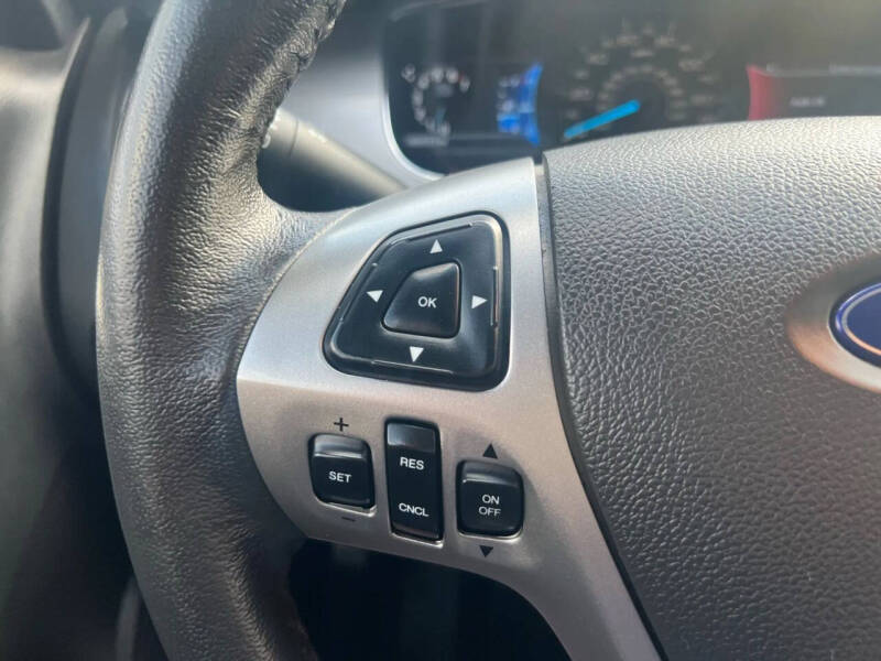 2019 Ford Taurus SEL