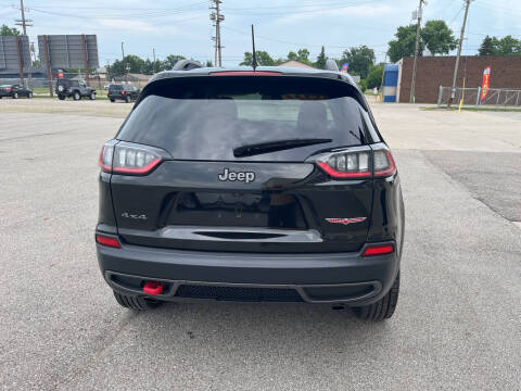 2020 Jeep Cherokee Trailhawk