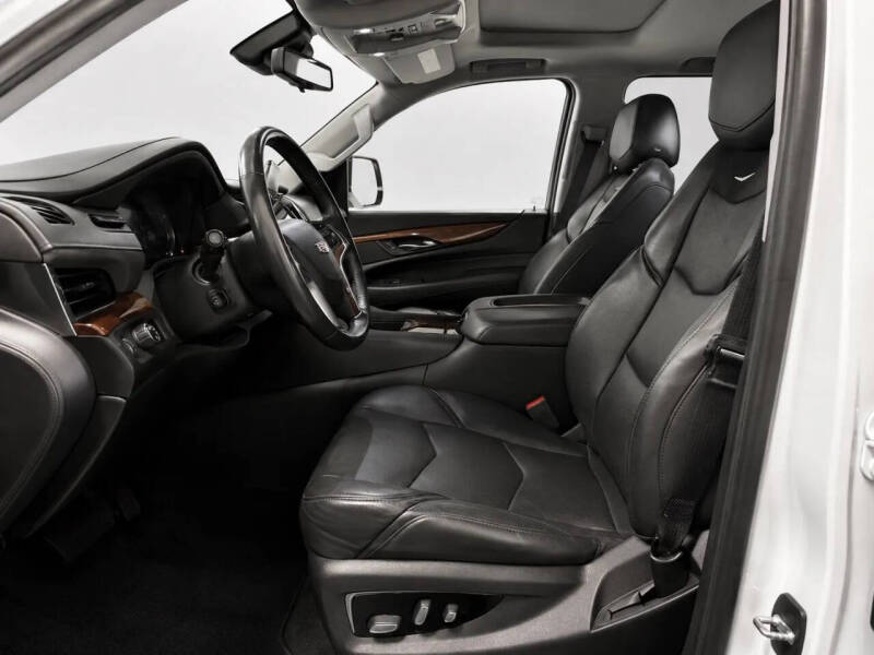 2020 Cadillac Escalade ESV Luxury