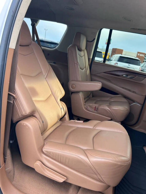 2016 Cadillac Escalade ESV Platinum