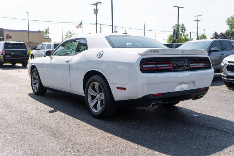 2019 Dodge Challenger SXT