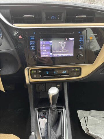 2017 Toyota Corolla LE