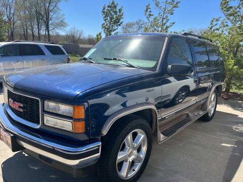 1996 GMC Yukon for sale at Azteca Auto Sales LLC in Des Moines IA
