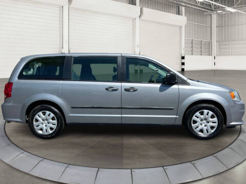 2015 Dodge Grand Caravan for sale at Auto Warehouse in Poughkeepsie NY