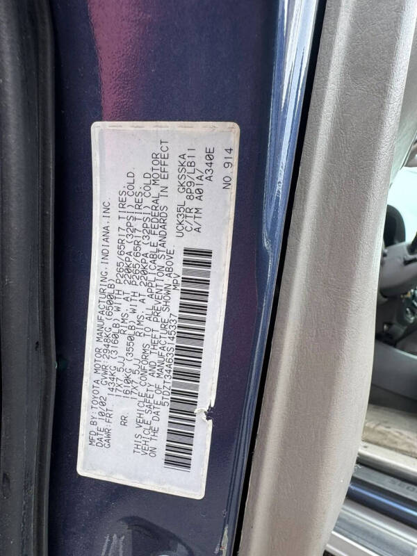 2003 Toyota Sequoia SR5