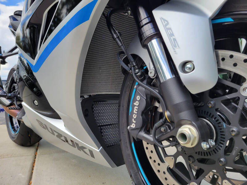 2025 Suzuki GSXR 1000 ABS