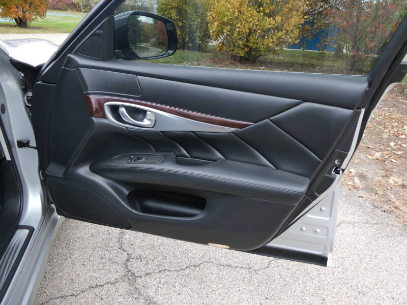 2019 Infiniti Q70 3.7 Luxe