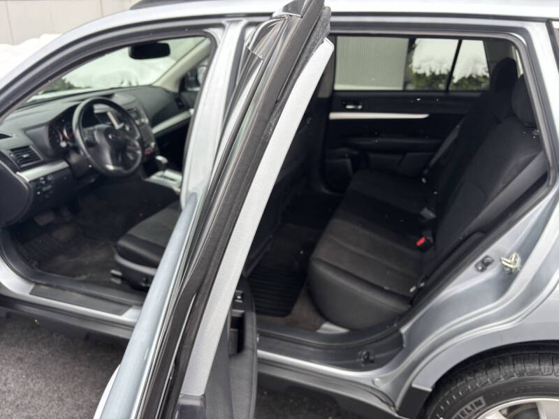 2013 Subaru Outback 2.5i Premium