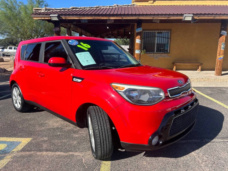 2016 Kia Soul +