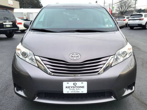 2017 Toyota Sienna LE 7-Passenger