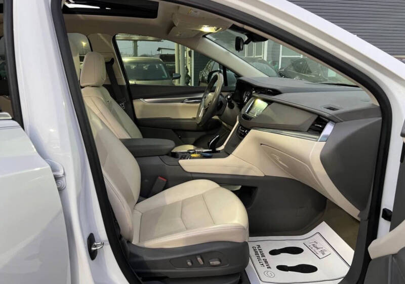2022 Cadillac XT5 Premium Luxury