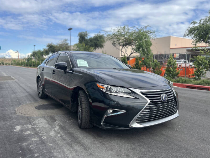 2017 Lexus ES 300h