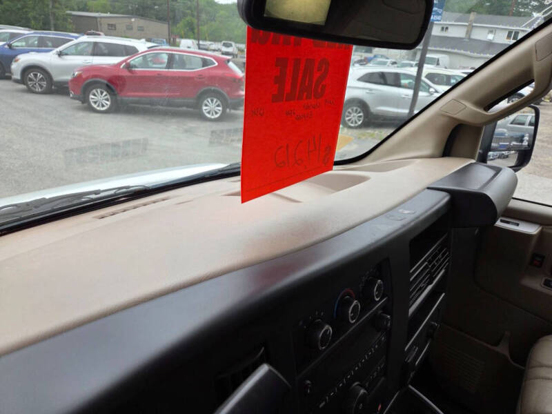 2019 Chevrolet Express 2500