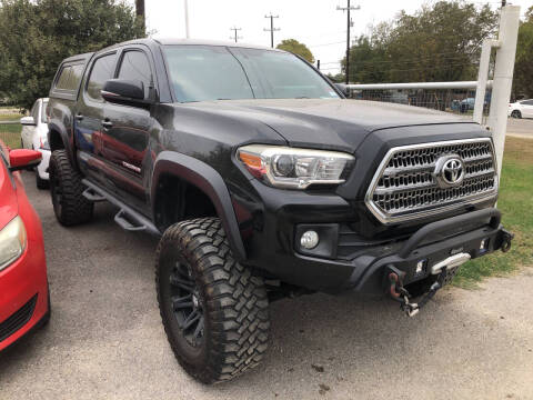 2017 Toyota Tacoma SR V6