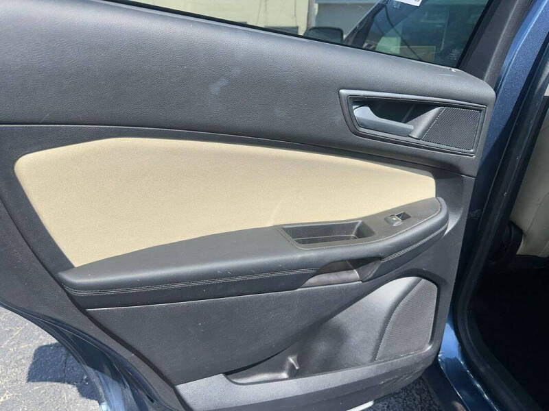 2018 Ford Edge SE