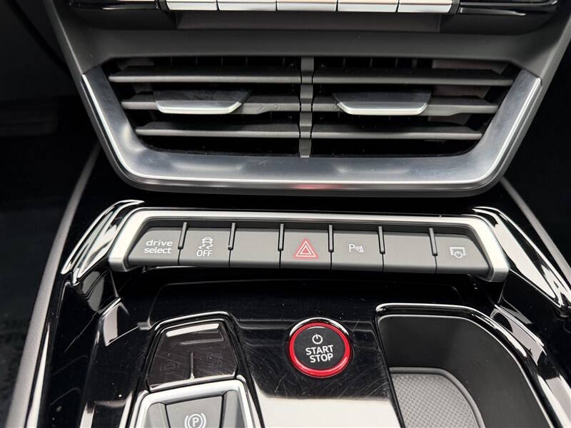 2023 Audi e-tron GT quattro Premium Plus