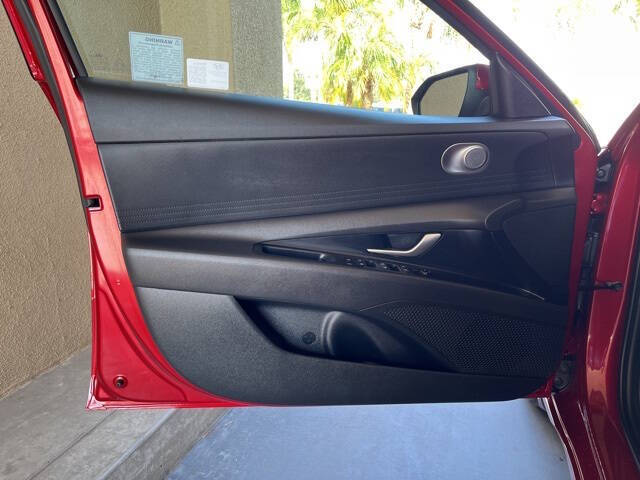 2024 Hyundai Elantra Hybrid Blue