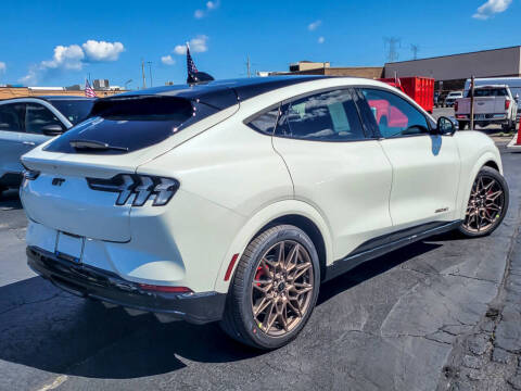 2025 Ford Mustang Mach-E GT