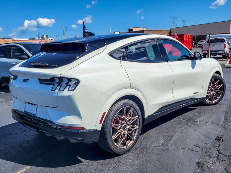 2025 Ford Mustang Mach-E GT