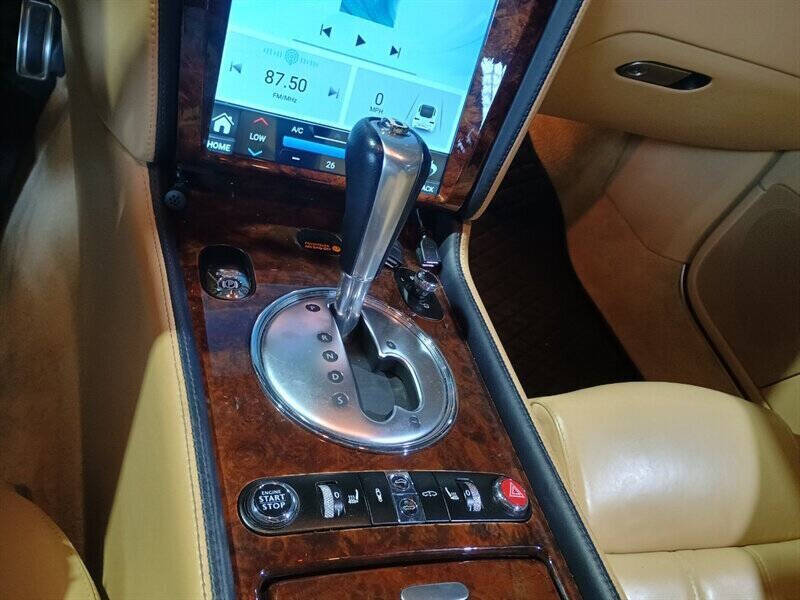 2007 Bentley Continental 32