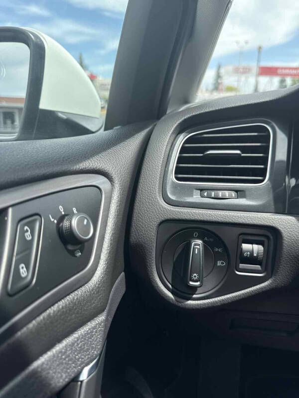 2020 Volkswagen Golf TSI