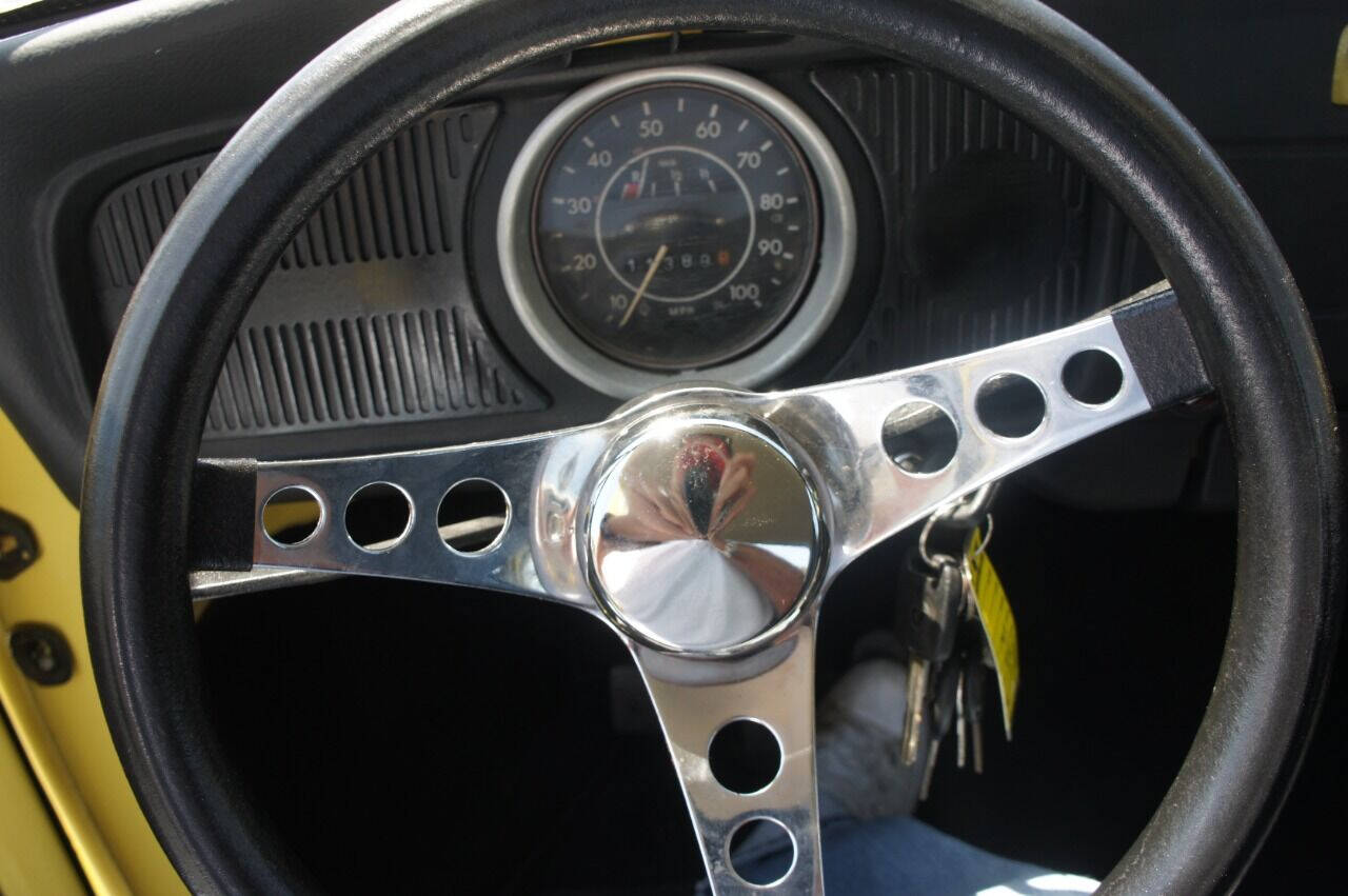 1973 Volkswagen Beetle 17