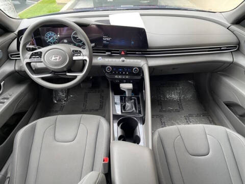 2024 Hyundai Elantra Hybrid Blue