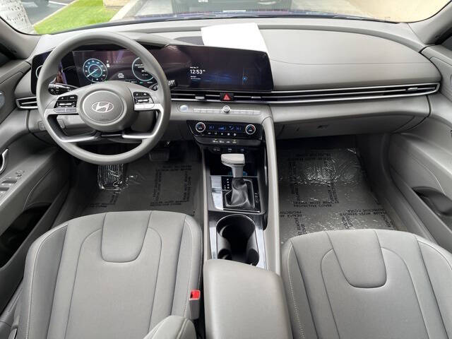 2024 Hyundai Elantra Hybrid Blue