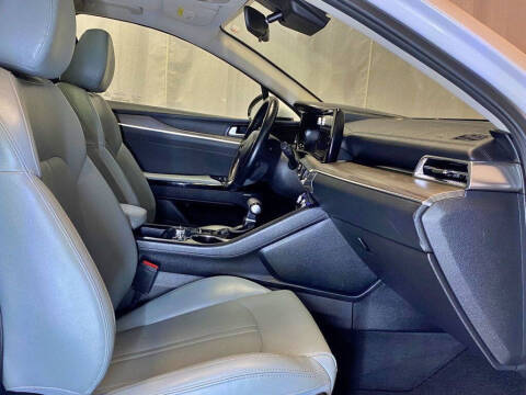 2022 Kia K5 EX