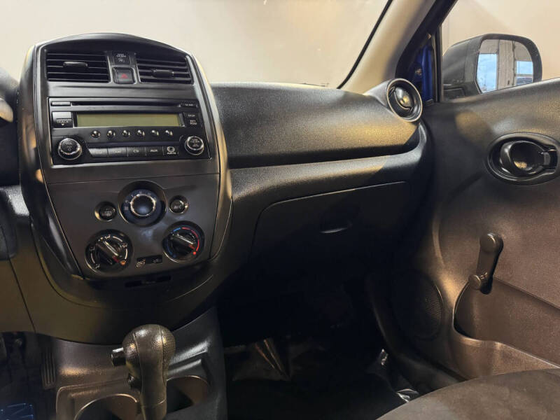 2015 Nissan Versa 1.6 S