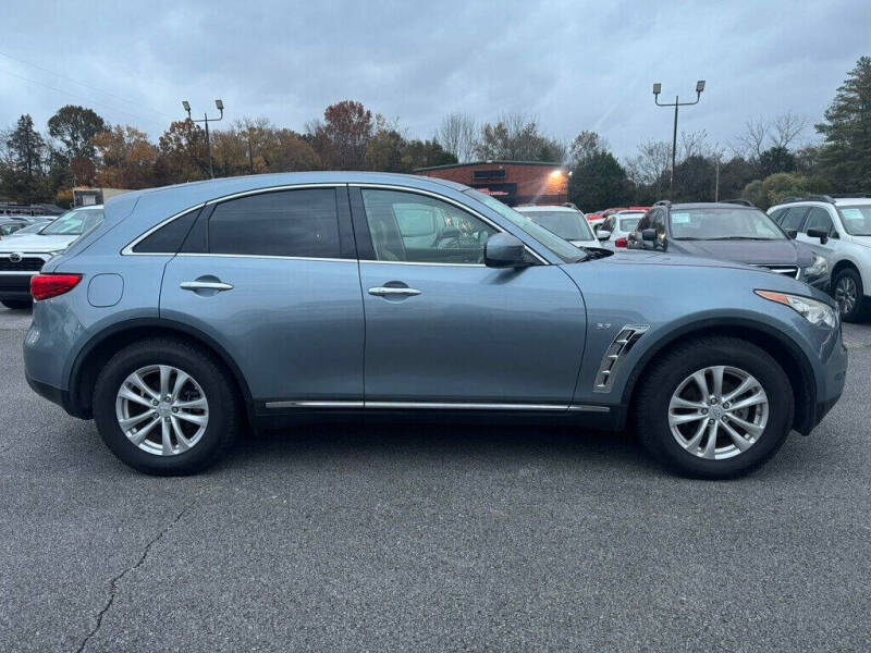 2017 Infiniti QX70