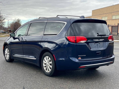 2019 Chrysler Pacifica Touring L