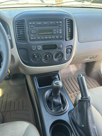 2006 Ford Escape XLS