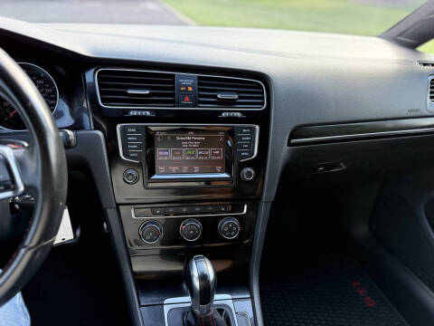 2015 Volkswagen Golf GTI S