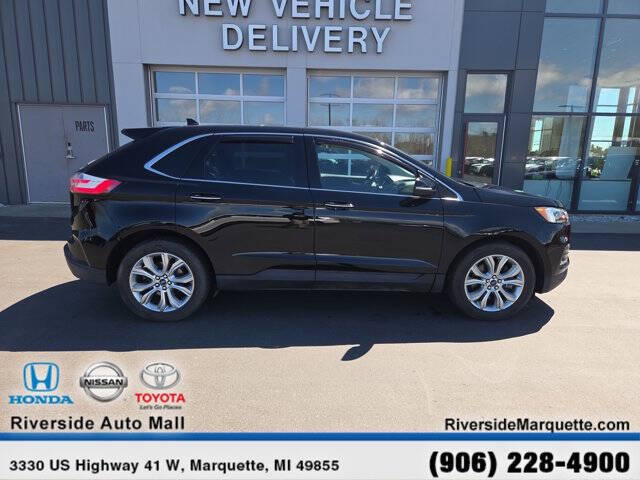 2020 Ford Edge Titanium