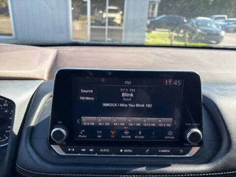 2022 Nissan Rogue SV