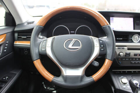 2013 Lexus ES 300h