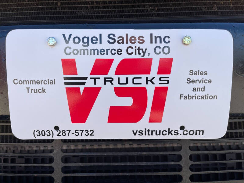 2013 Freightliner M2 106