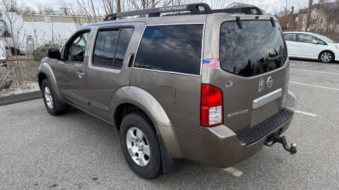2006 Nissan Pathfinder SE