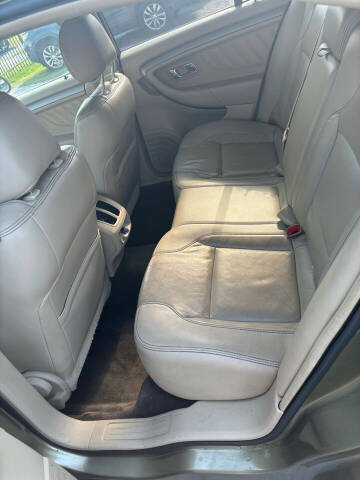 2013 Ford Taurus SEL