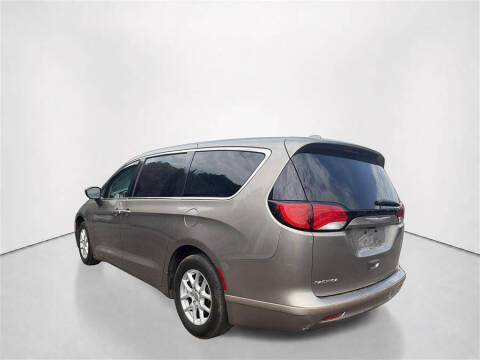 2017 Chrysler Pacifica LX