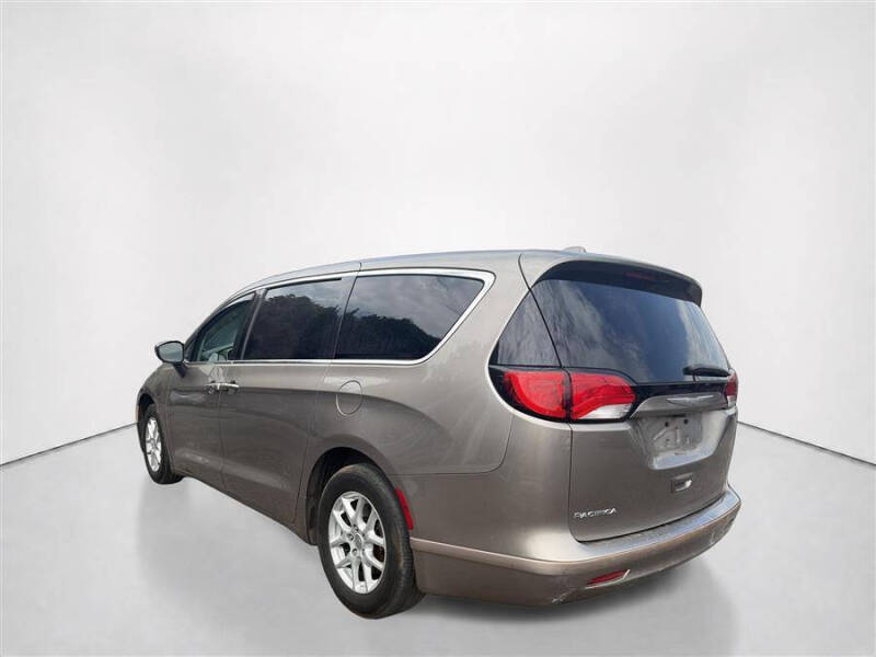 2017 Chrysler Pacifica LX