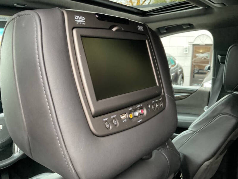 2016 Cadillac Escalade Platinum