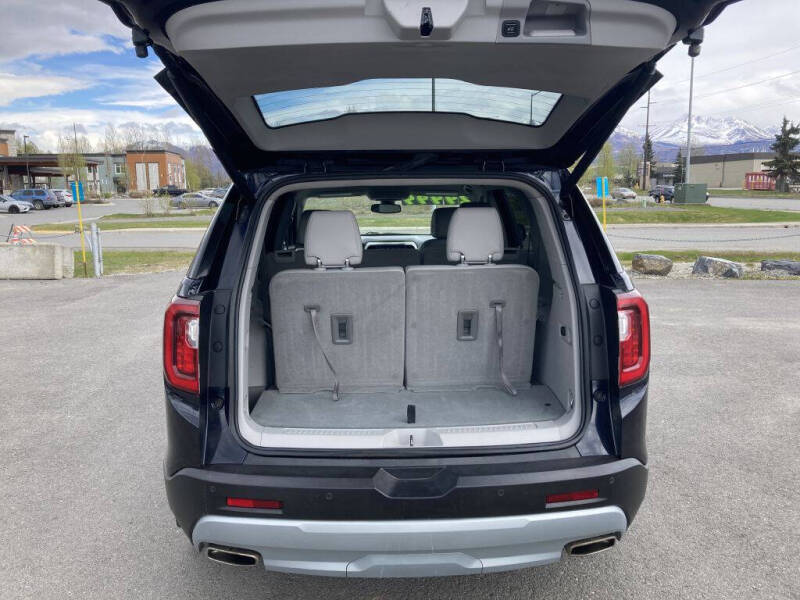 2022 GMC Acadia SLT
