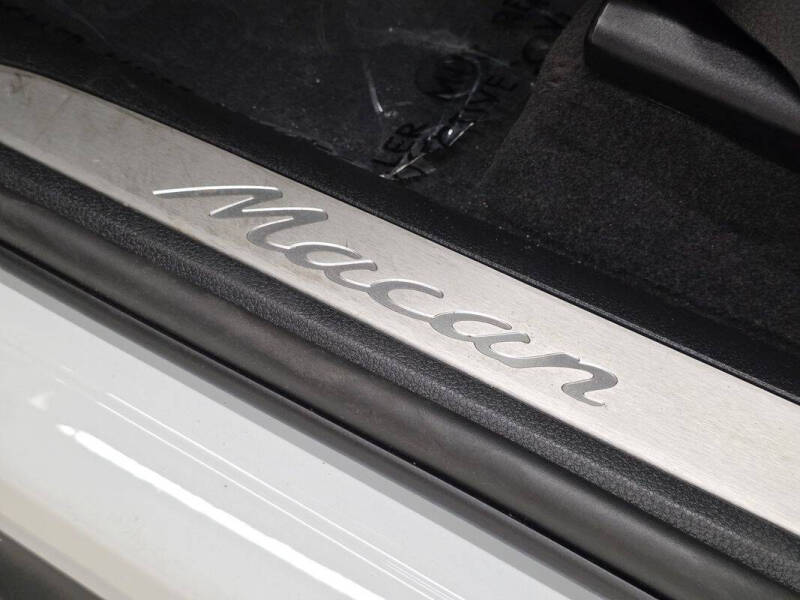2016 Porsche Macan S