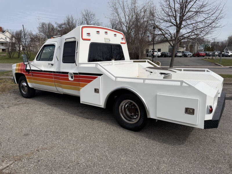 1988 Chevrolet R/V 3500 Series